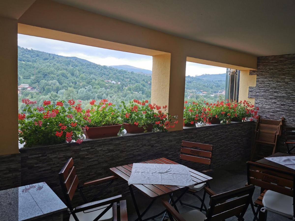 Doftana Apartaments Teşila Esterno foto